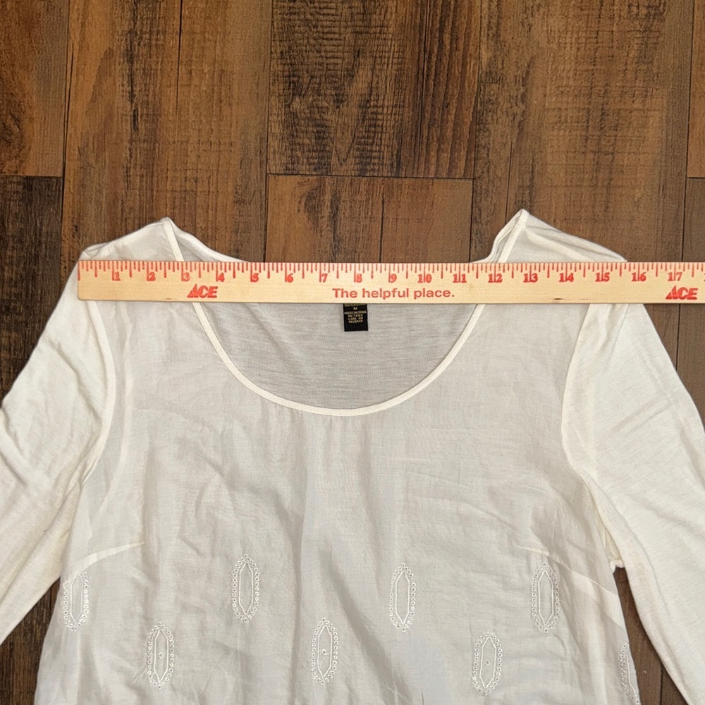 Cupio White Long-Sleeve Eyelet Embroidered Top - Picture 10 of 13